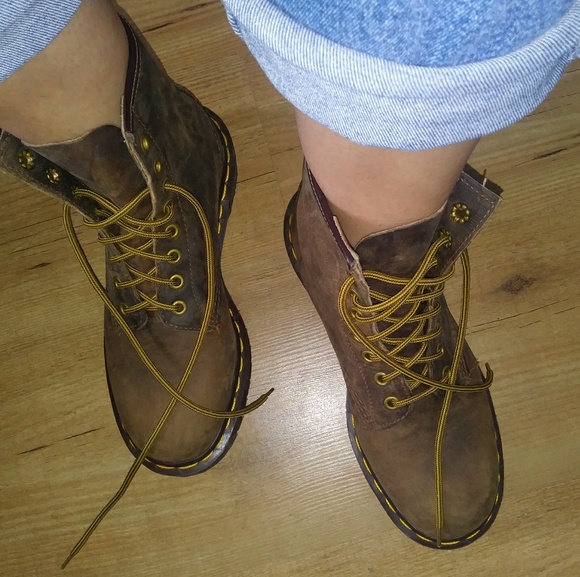 Dr.Marten Boots - Picture 4 of 6